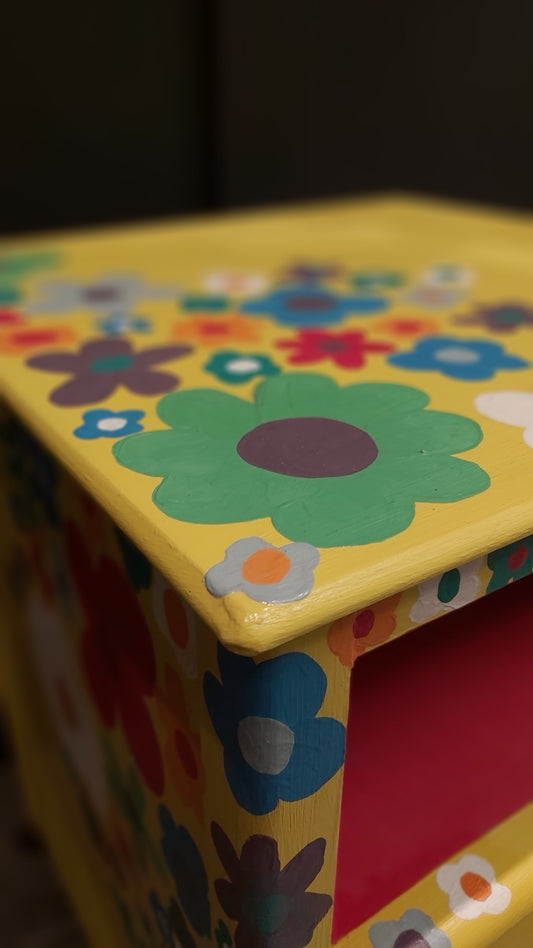Record player cabinet