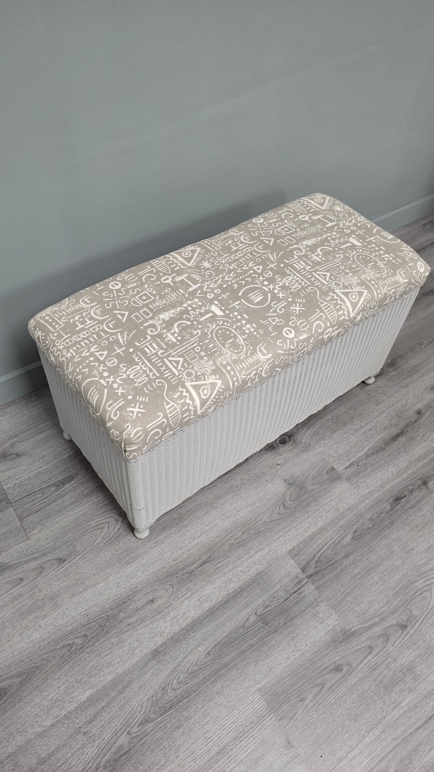 Lloyd Loom Ottoman