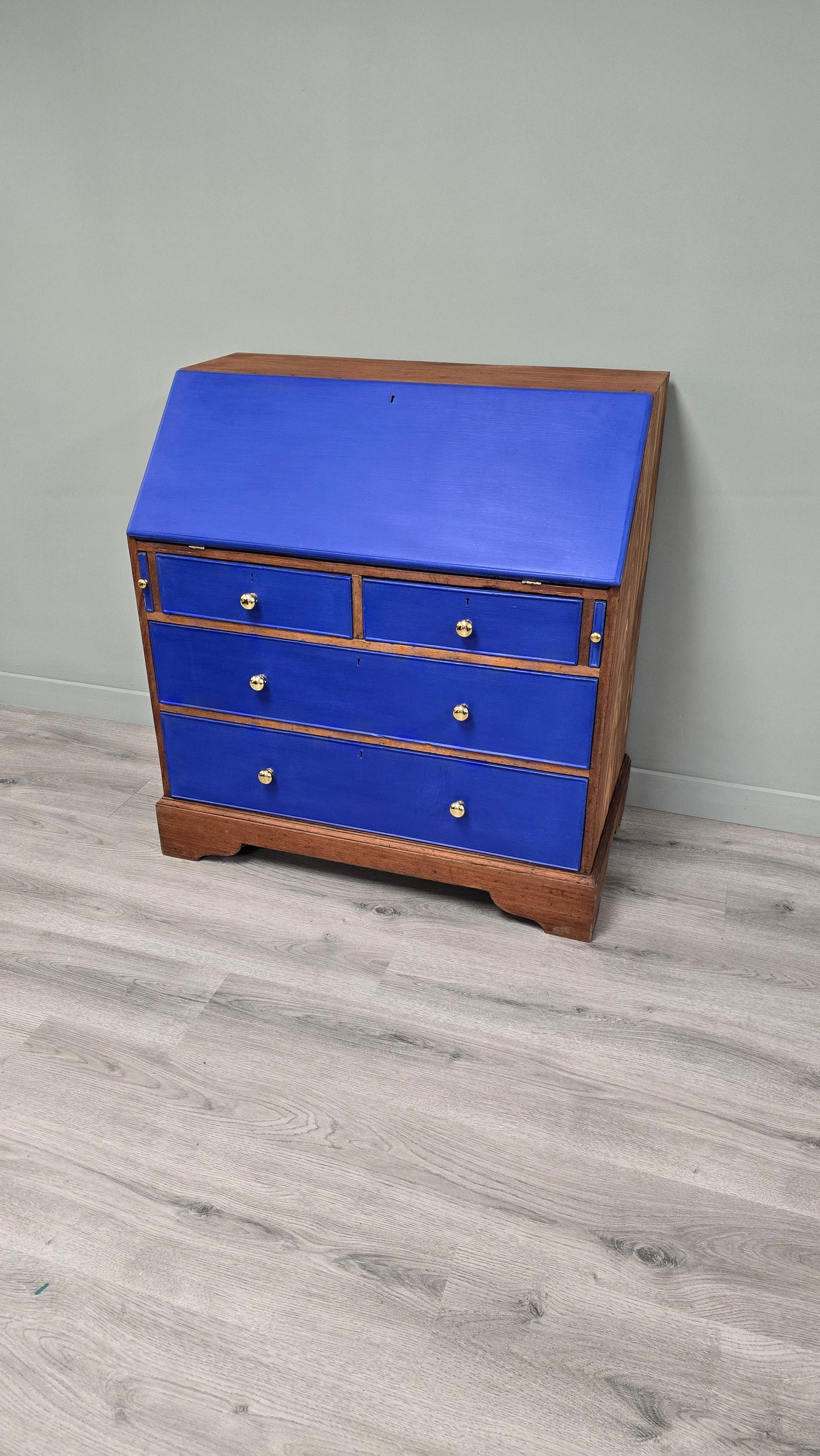 Writing bureau in Frida Blue