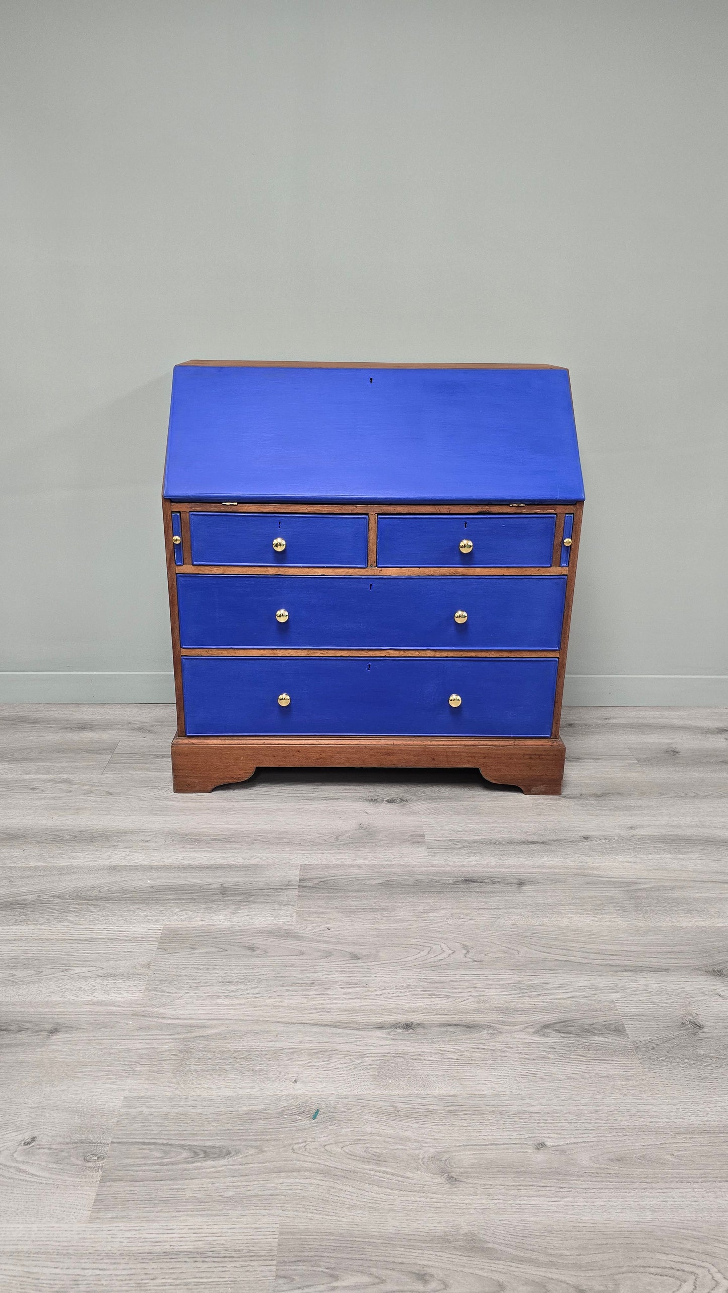 Writing bureau in Frida Blue