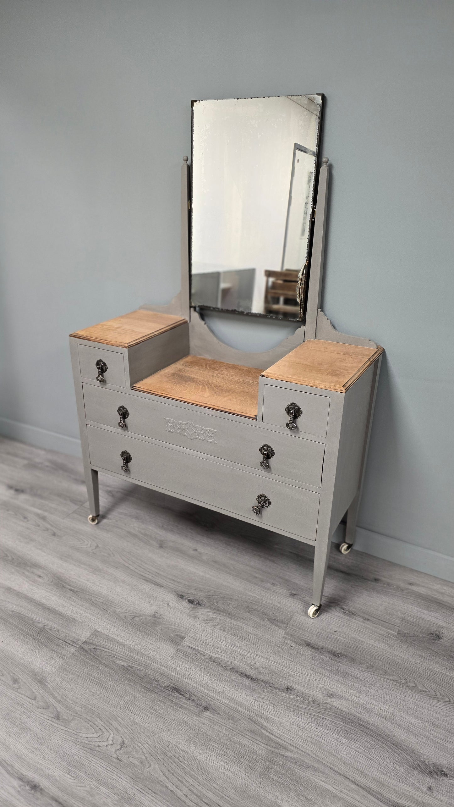 French Linen Grey Dressing Table with mirror