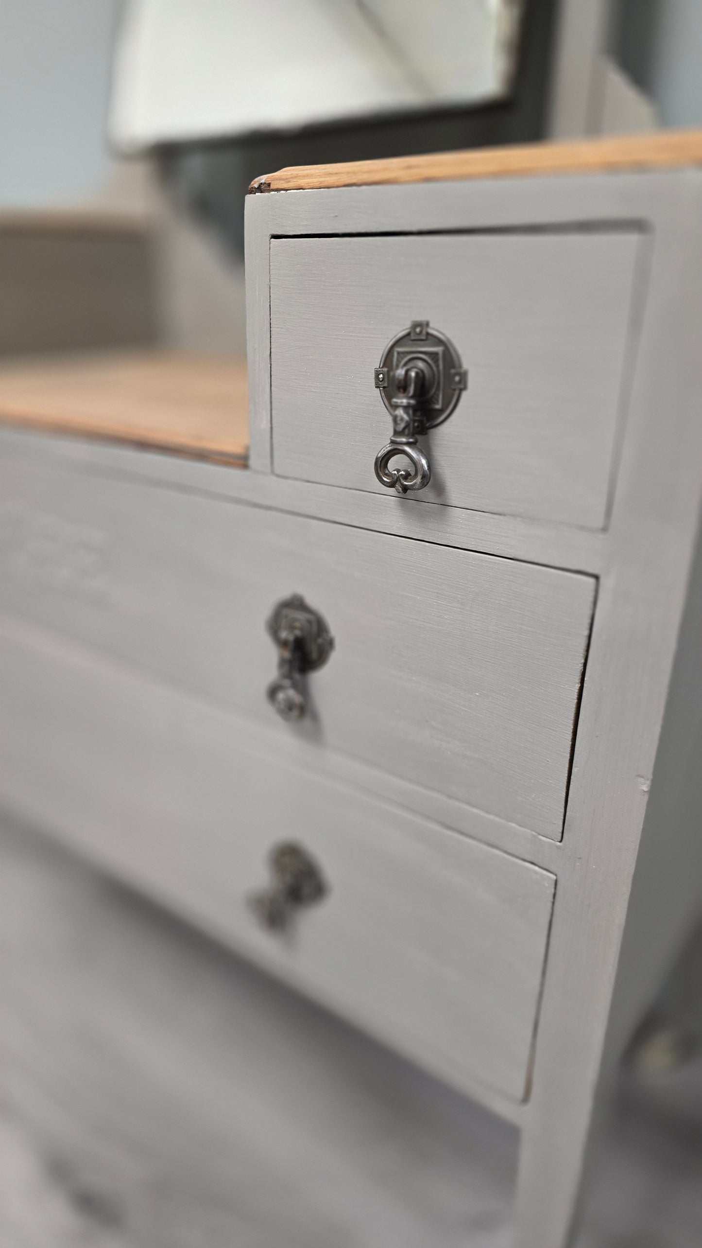 French Linen Grey Dressing Table with mirror