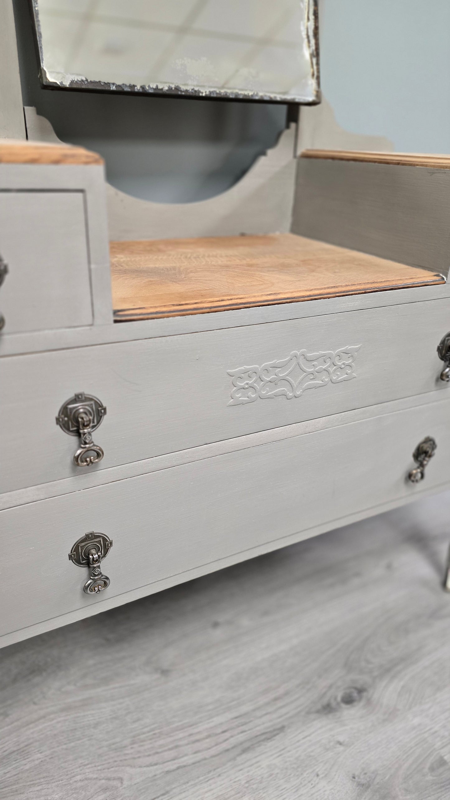 French Linen Grey Dressing Table with mirror