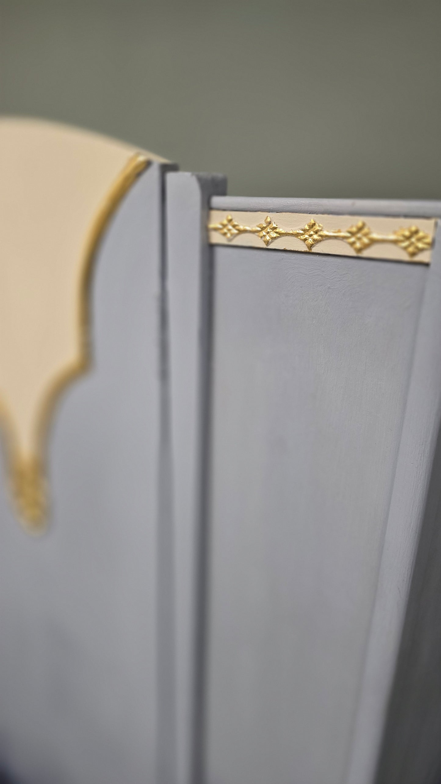 Art deco Ombre Wardrobe