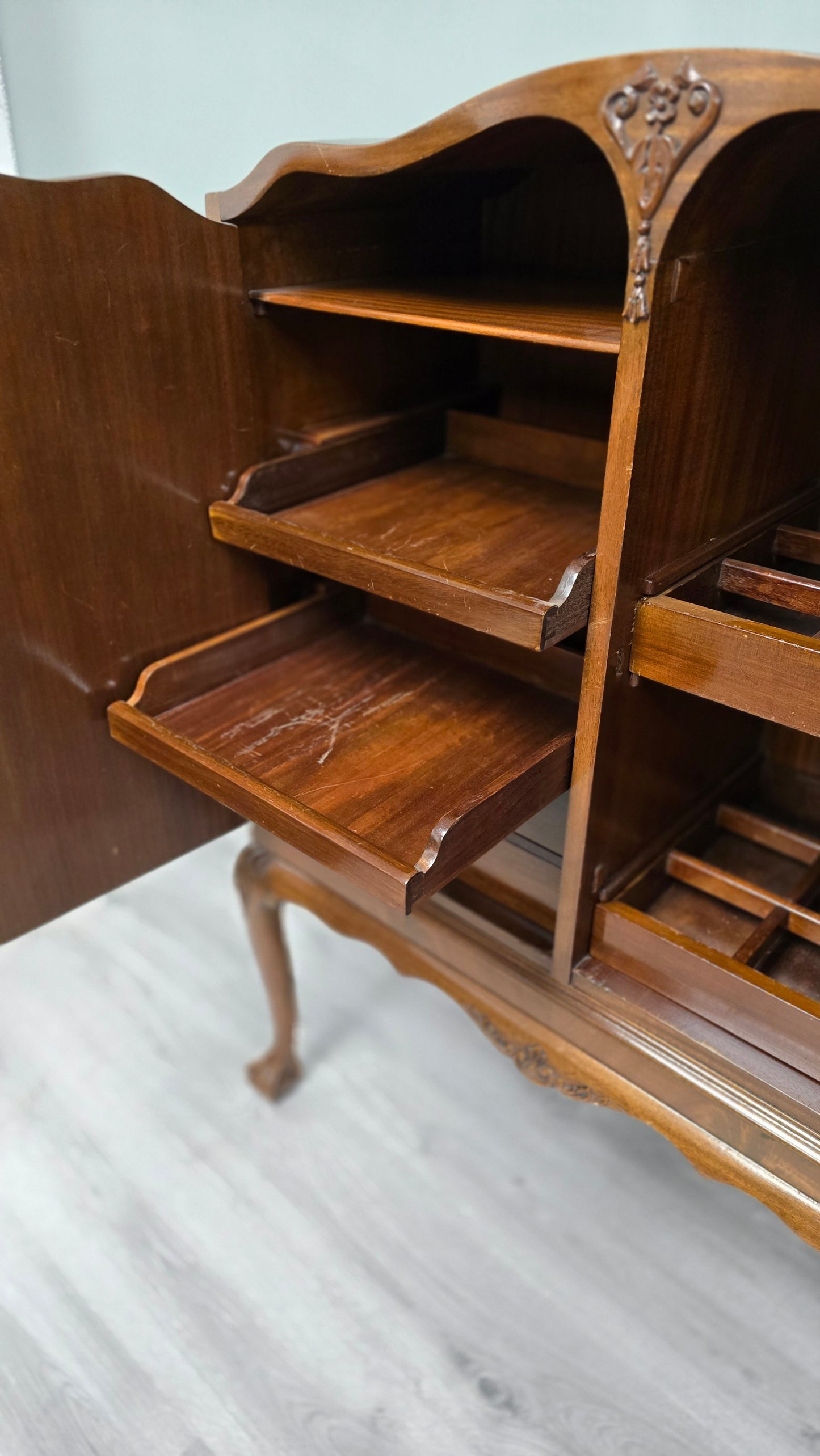 Vintage Clawfoot Drinks cabinet