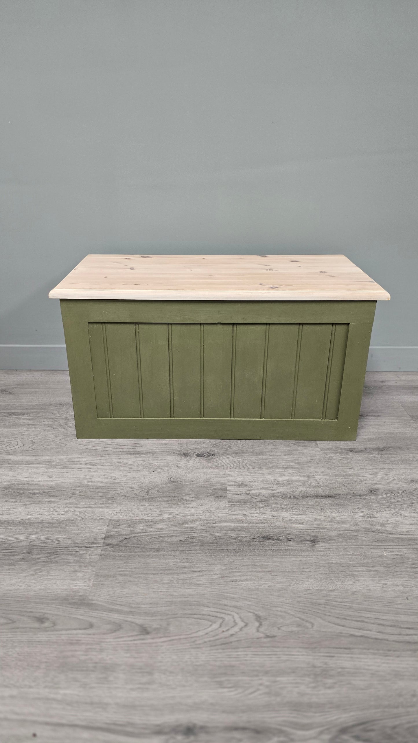 Blanket box