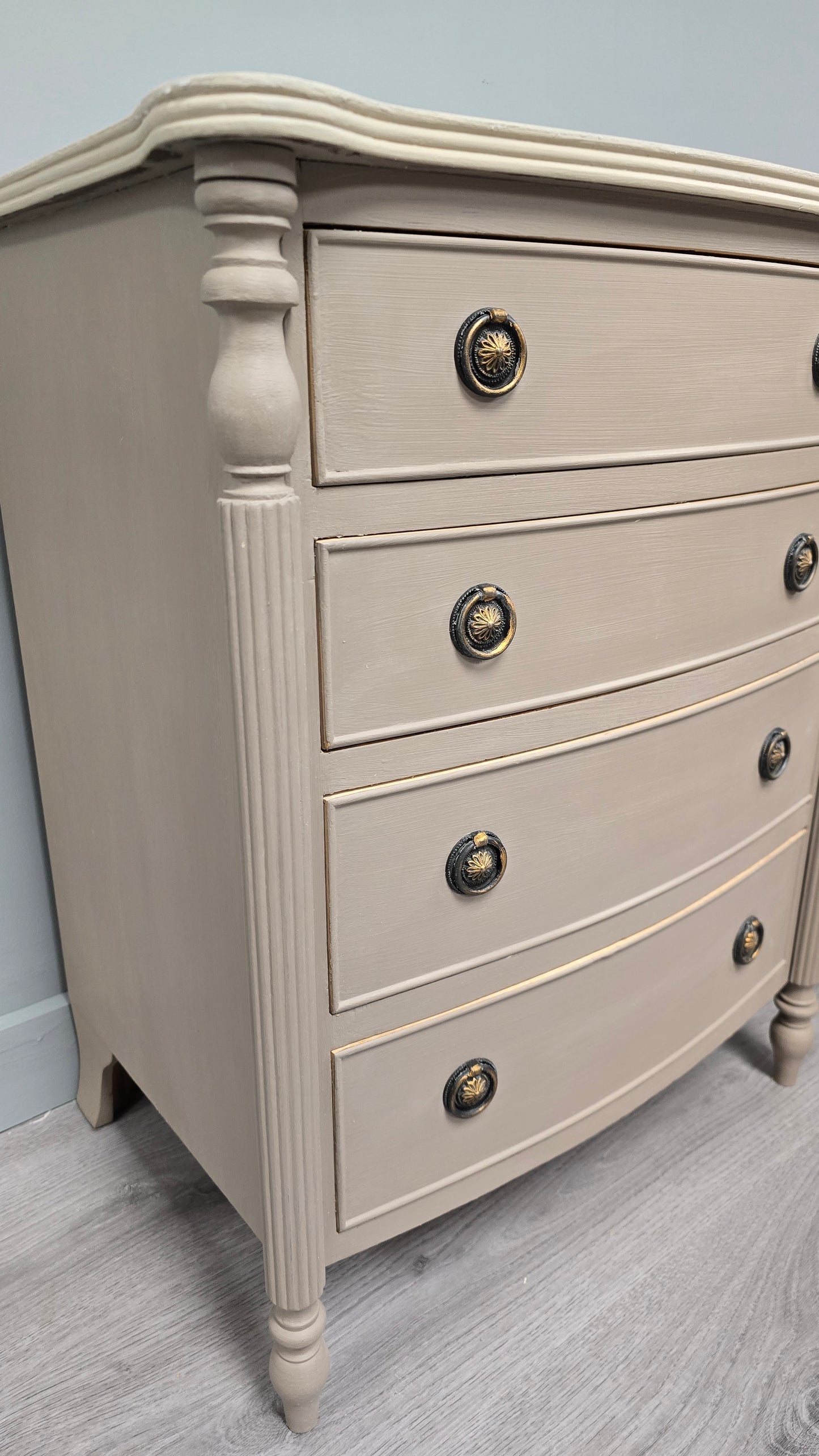 CoCo and Country grey Chest of drawers