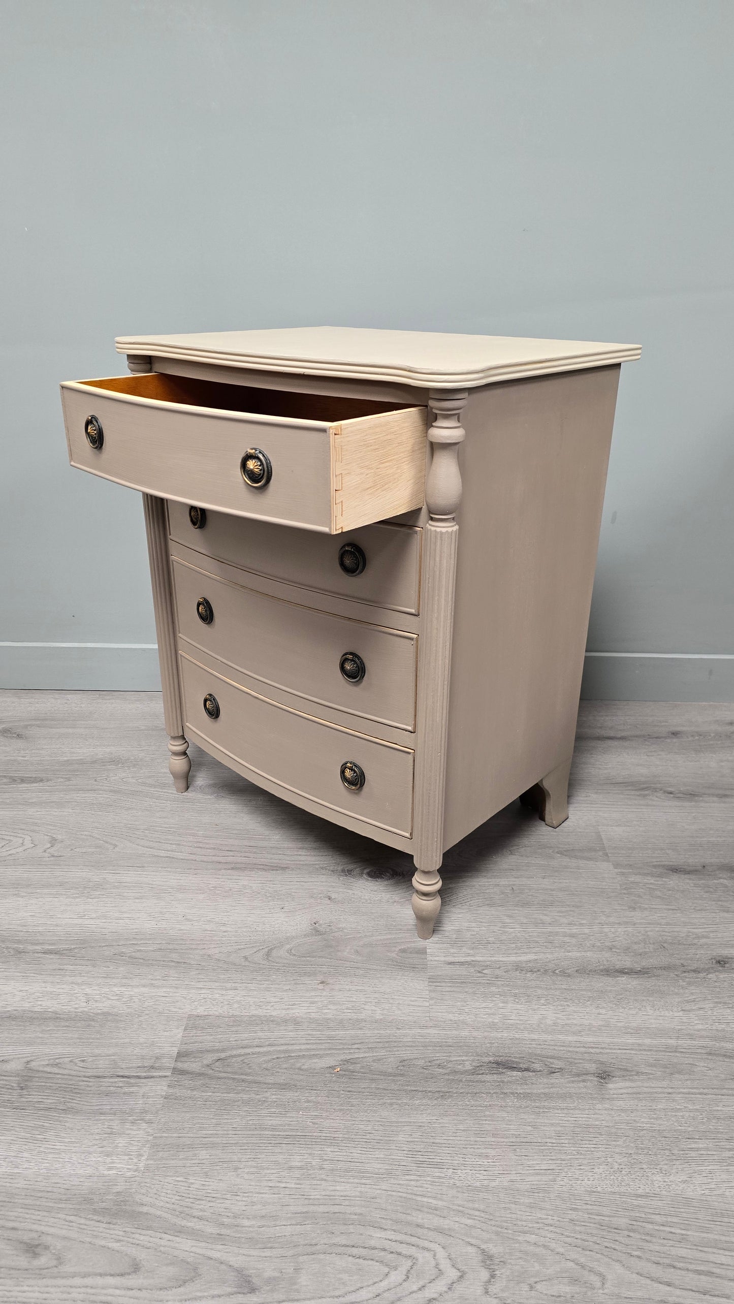 CoCo and Country grey Chest of drawers