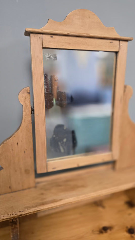 Rustic Chest of drawers with mirror