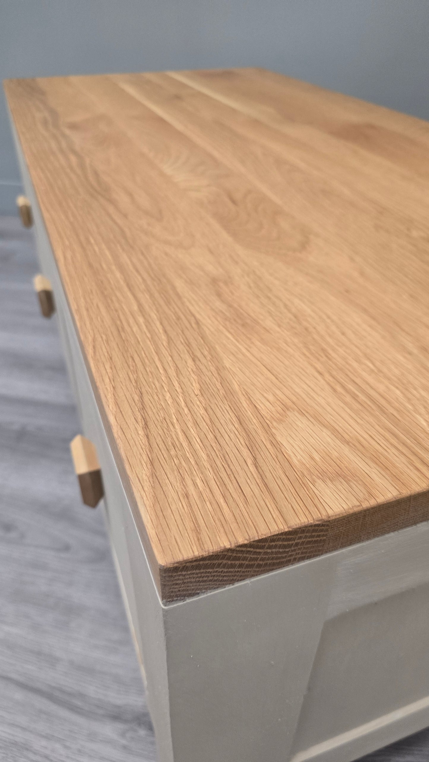 Oak Coffee Table with 6 drawers