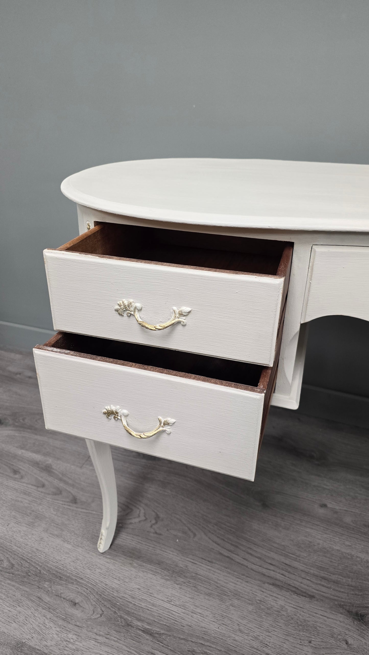 White Dressing Table with gold highlights