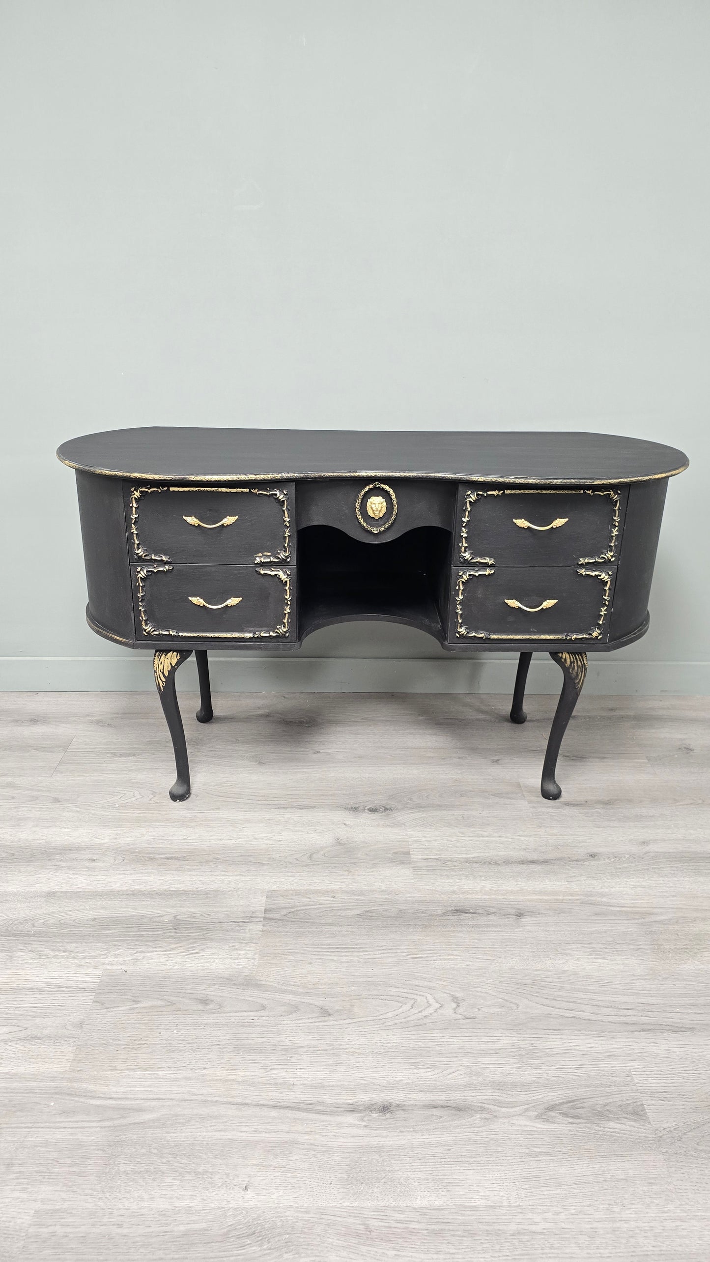 Black and Gold Dressing Table