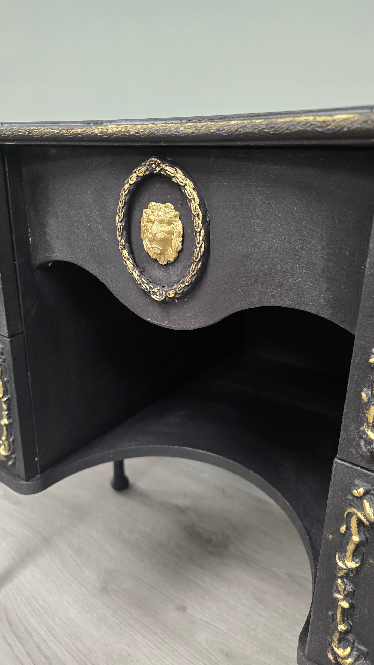 Black and Gold Dressing Table