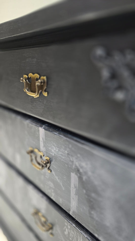 Custom Skulls Chest of drawers