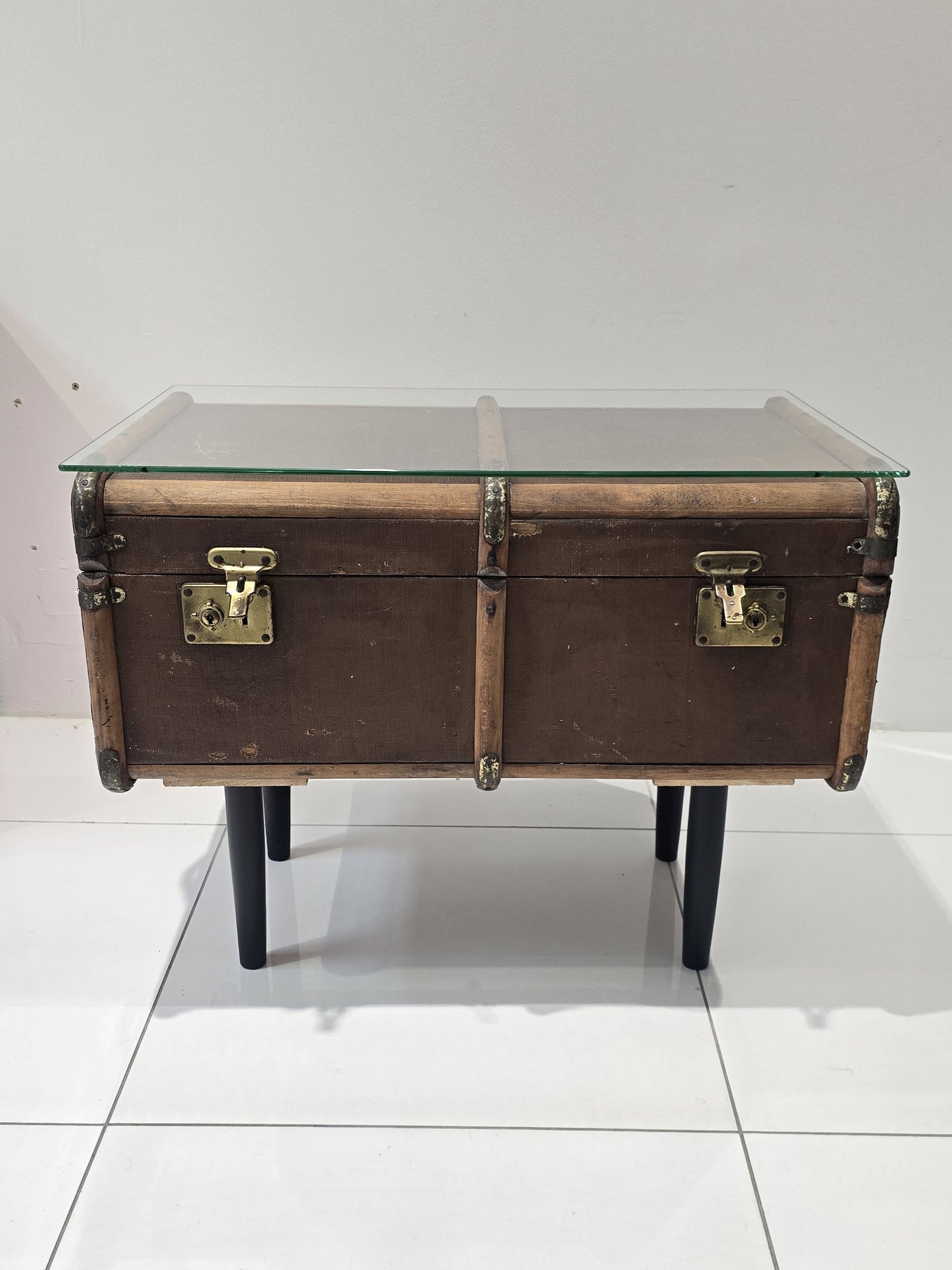 Luggage Steam trunk Coffee Table