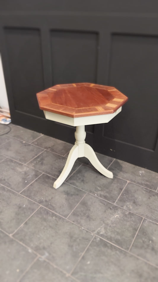 Occasional table