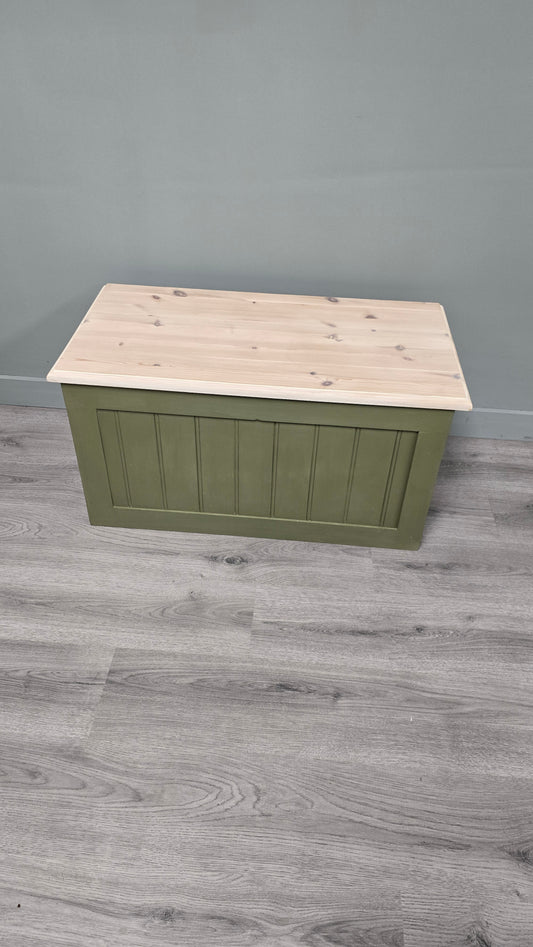 Blanket box