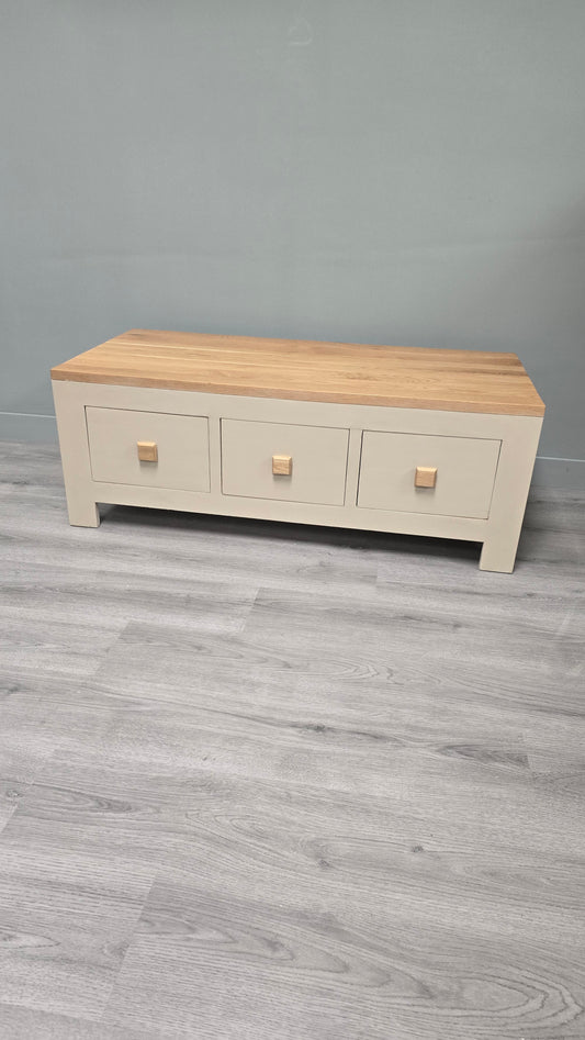 Oak Coffee Table with 6 drawers