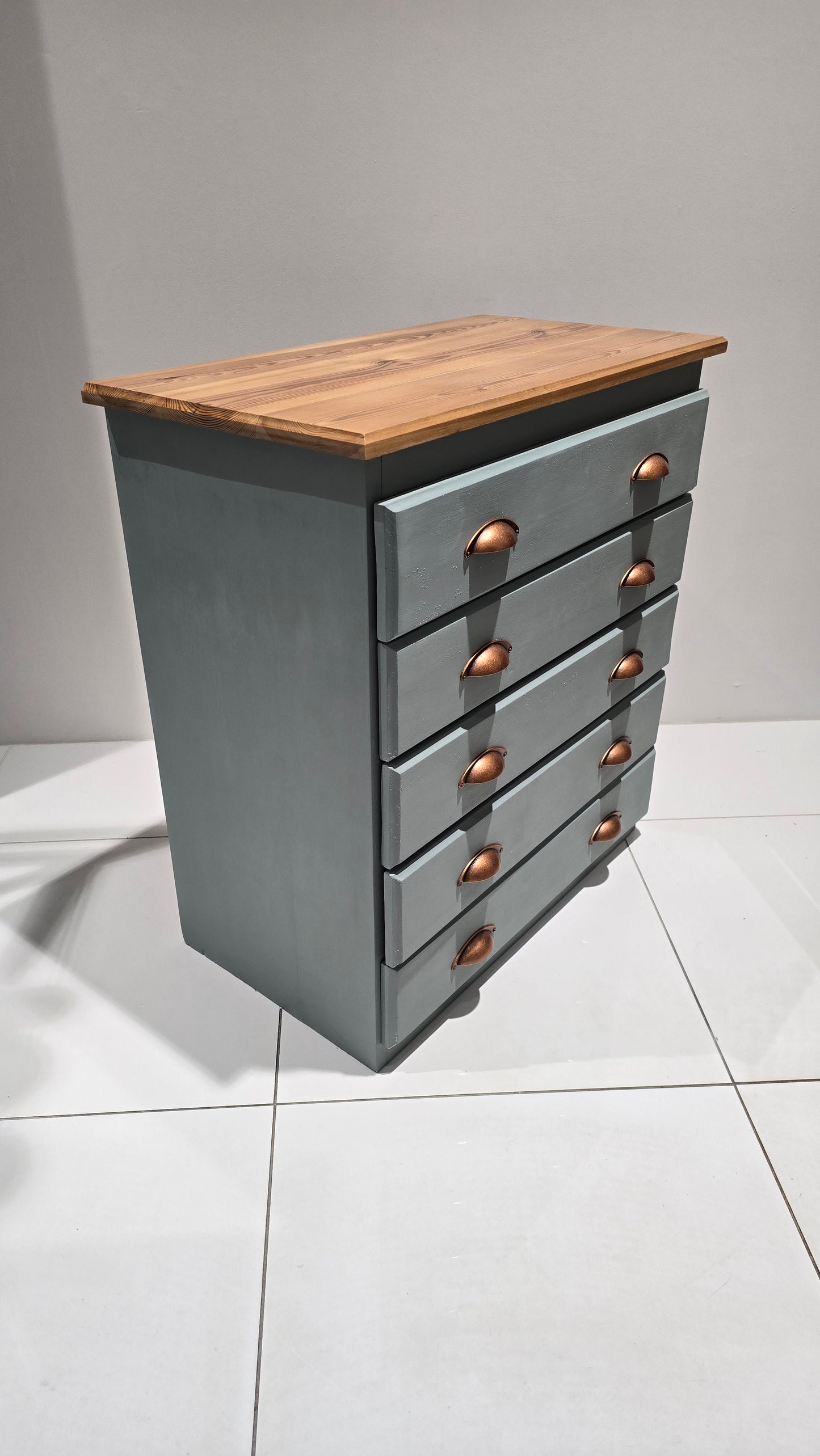 5 Drawer Chest of Drawers