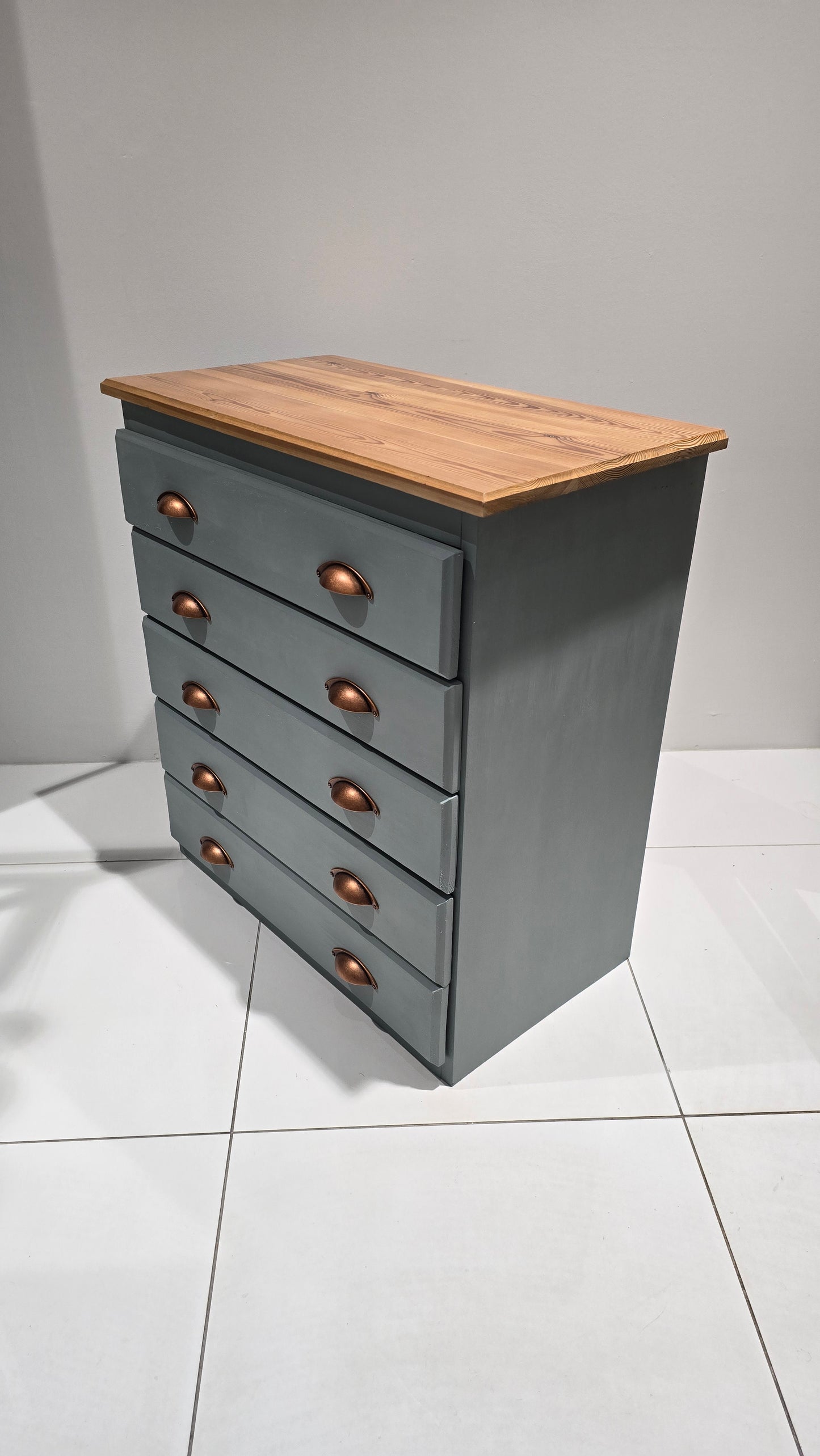 5 Drawer Chest of Drawers