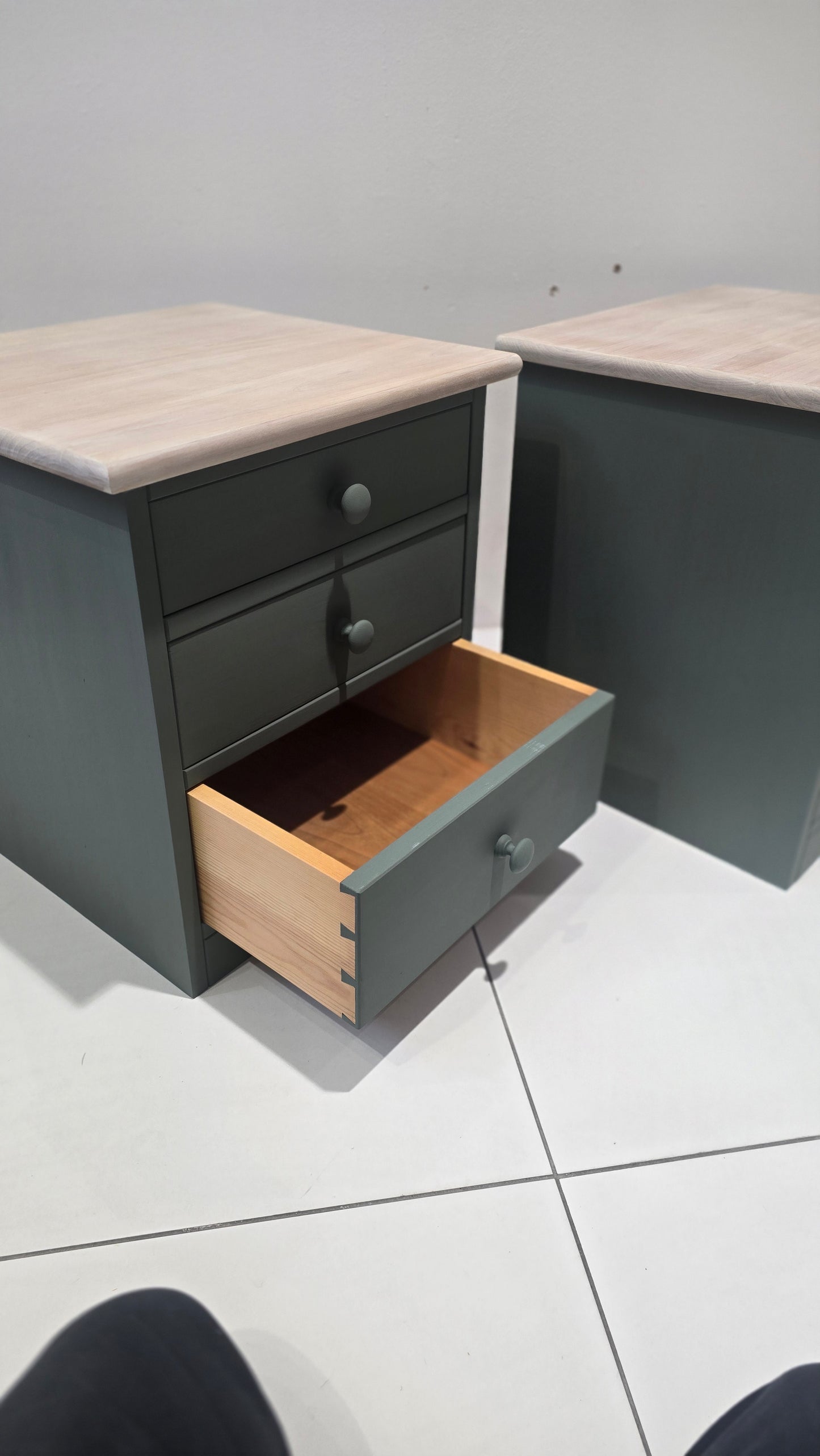 Pair of bedside tables in Empire Green