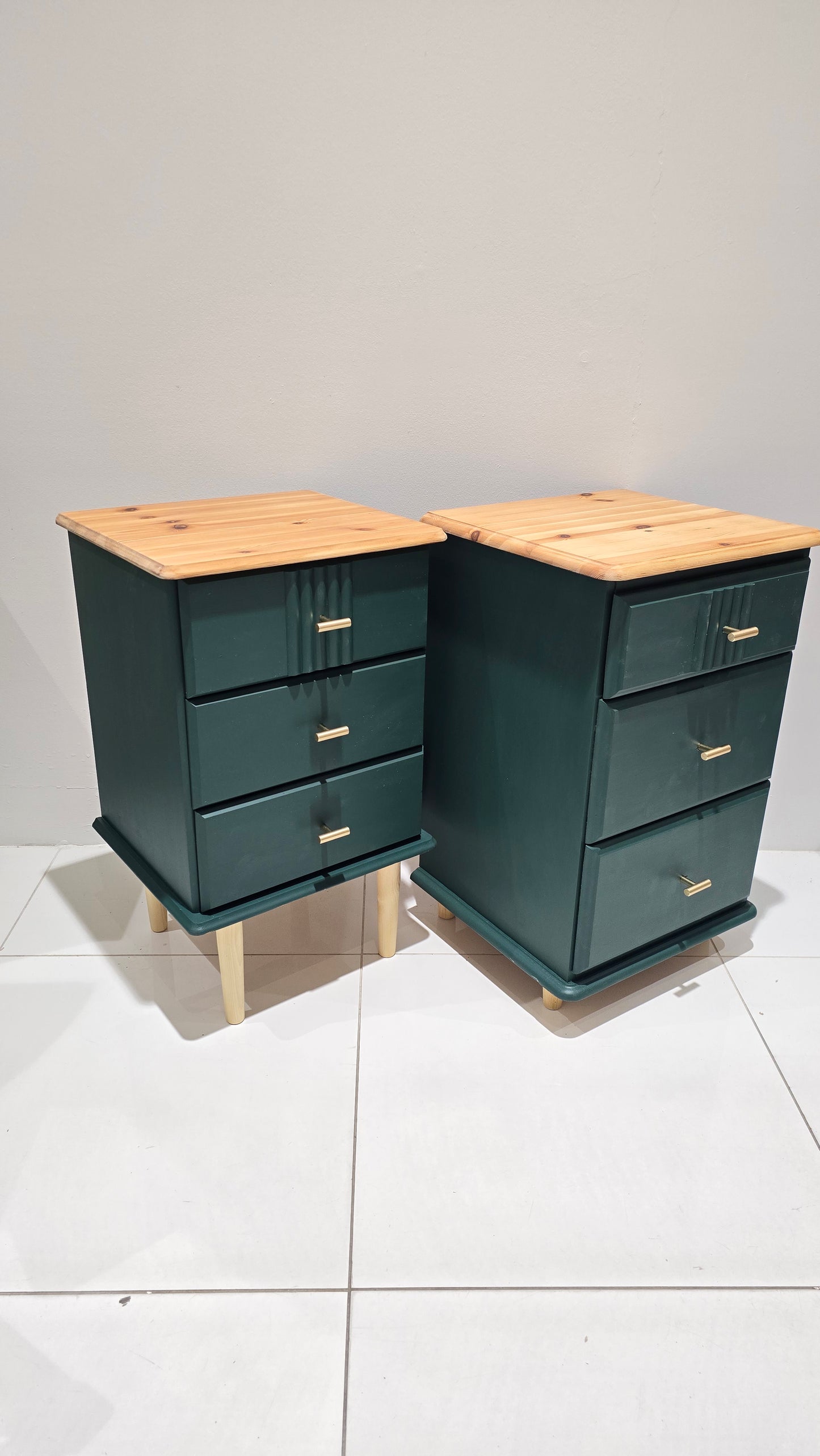 KnightsBridge Green Bedside Tables