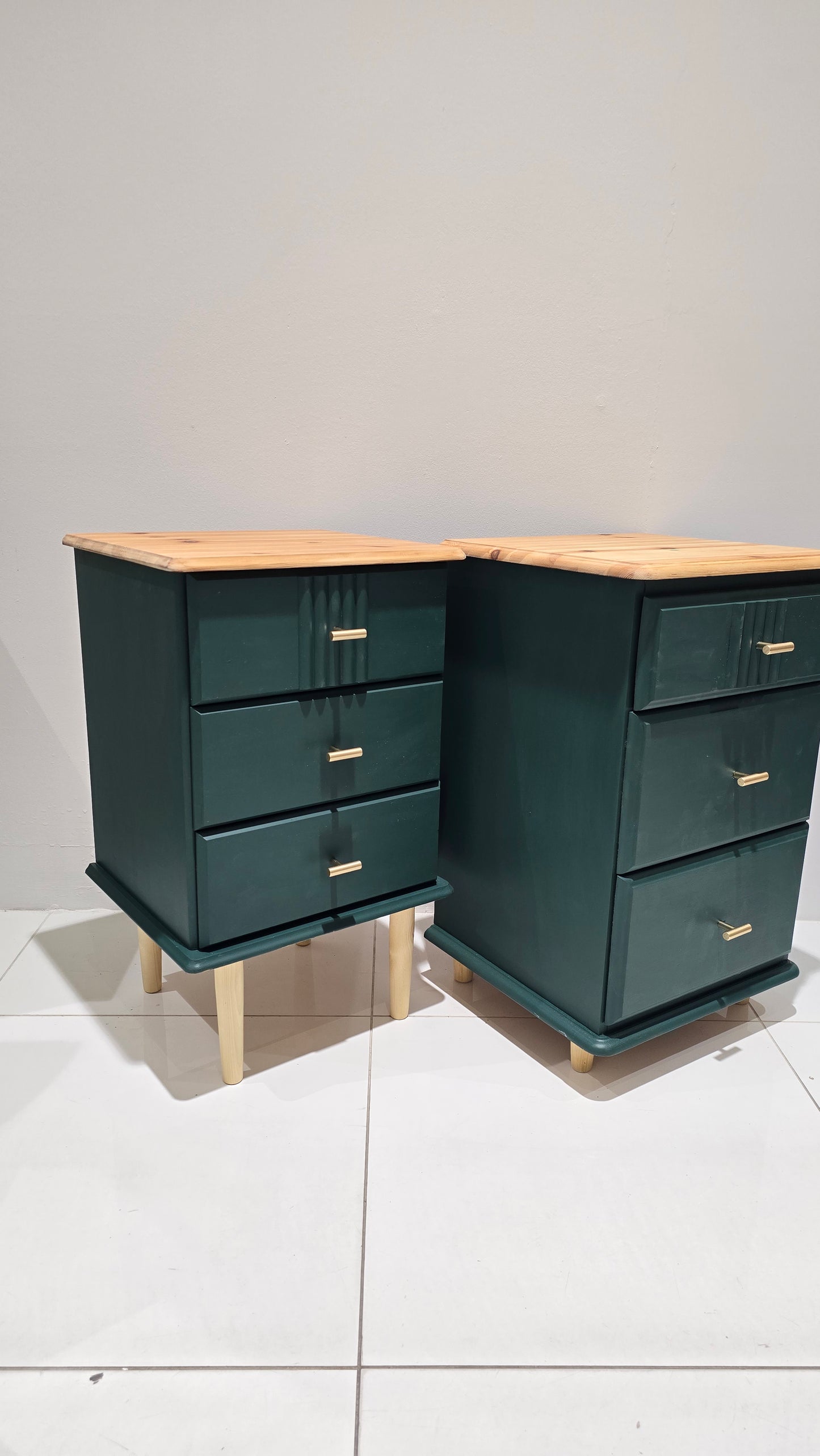 KnightsBridge Green Bedside Tables