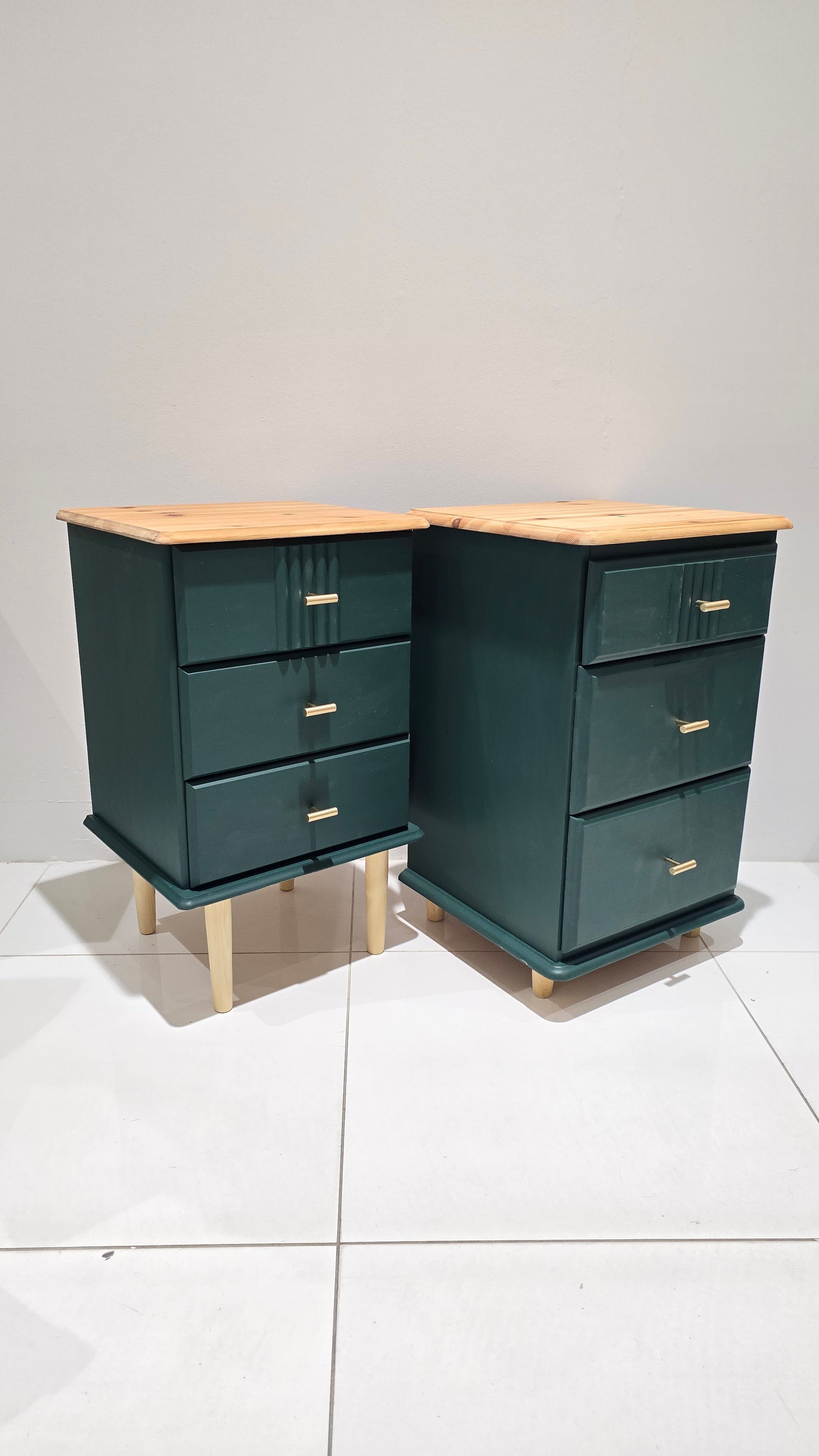 KnightsBridge Green Bedside Tables
