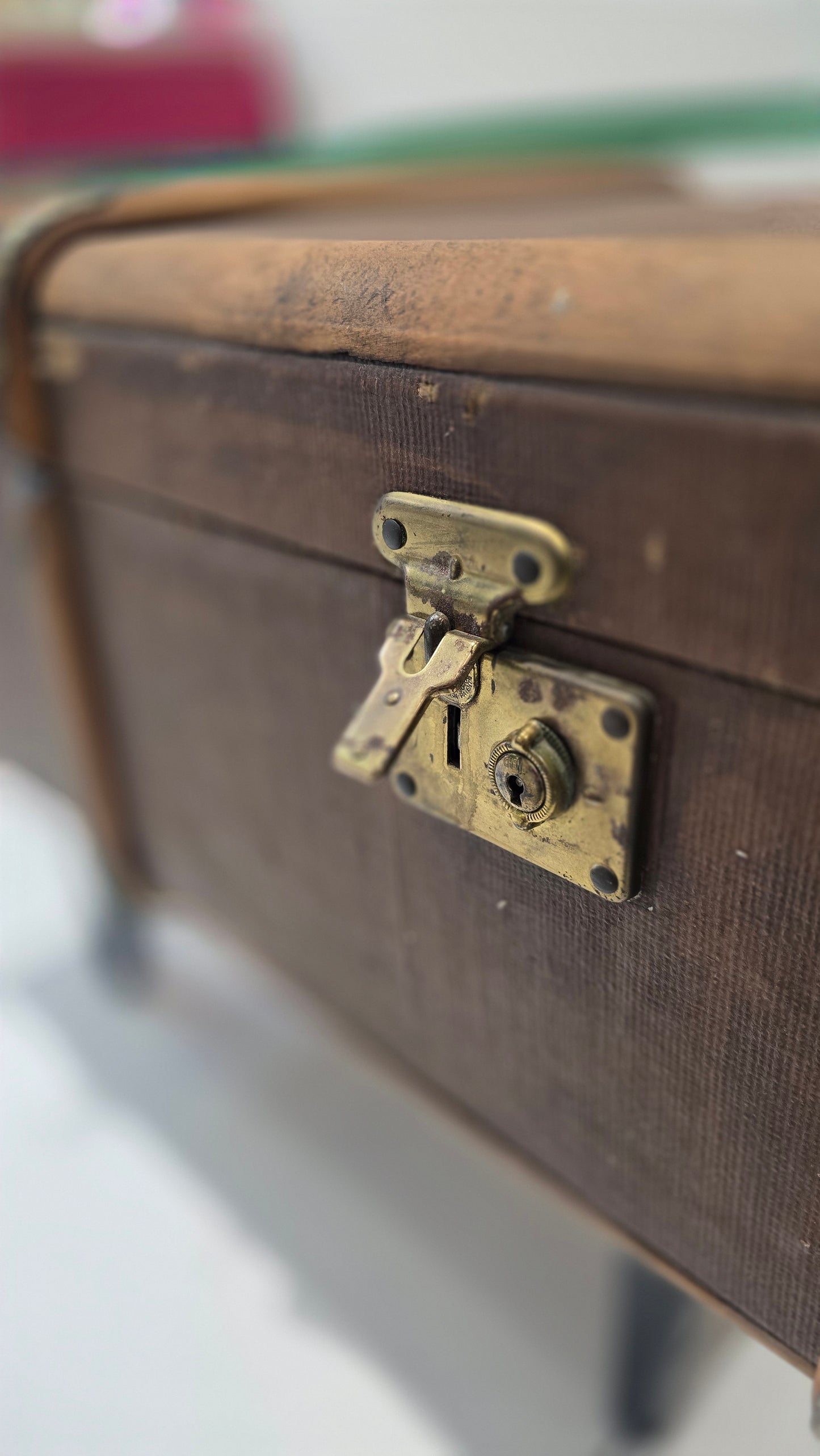 Luggage Steam trunk Coffee Table