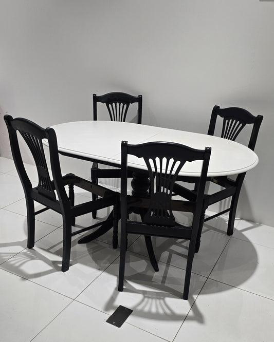 Dining table and 4 chairs