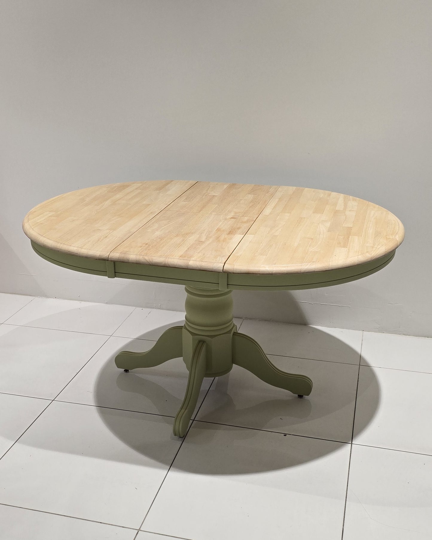 Dining Table and 4 chairs