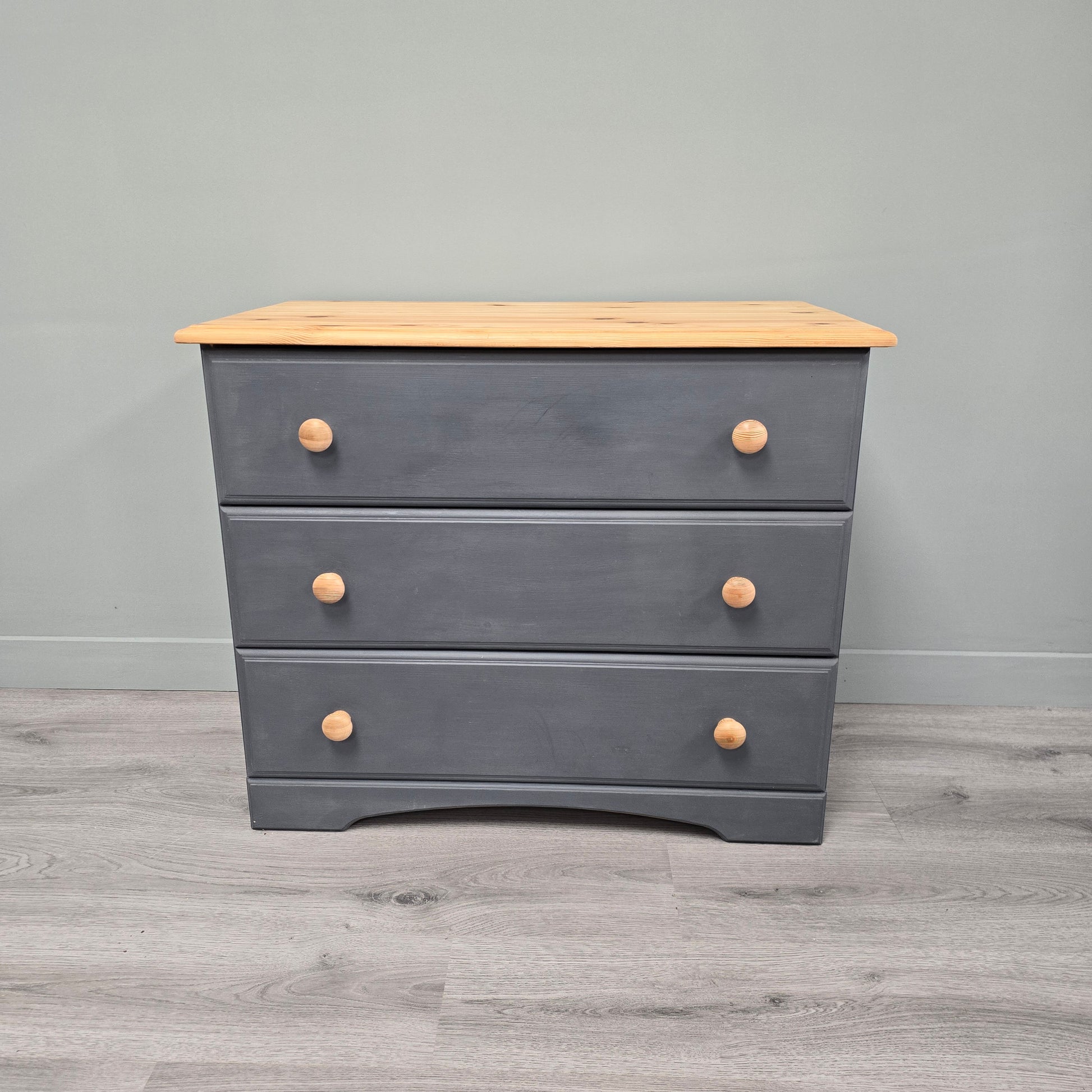 3 drawer chest