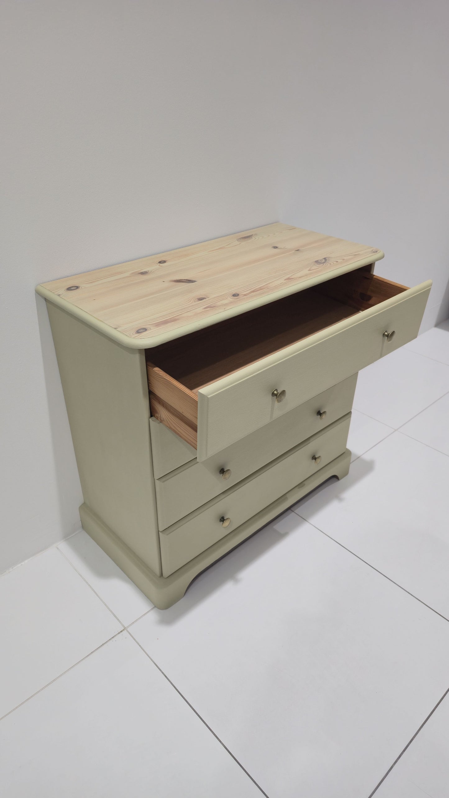 Bedroom Set: Wardrobe, Chest of drawers, Dressing table