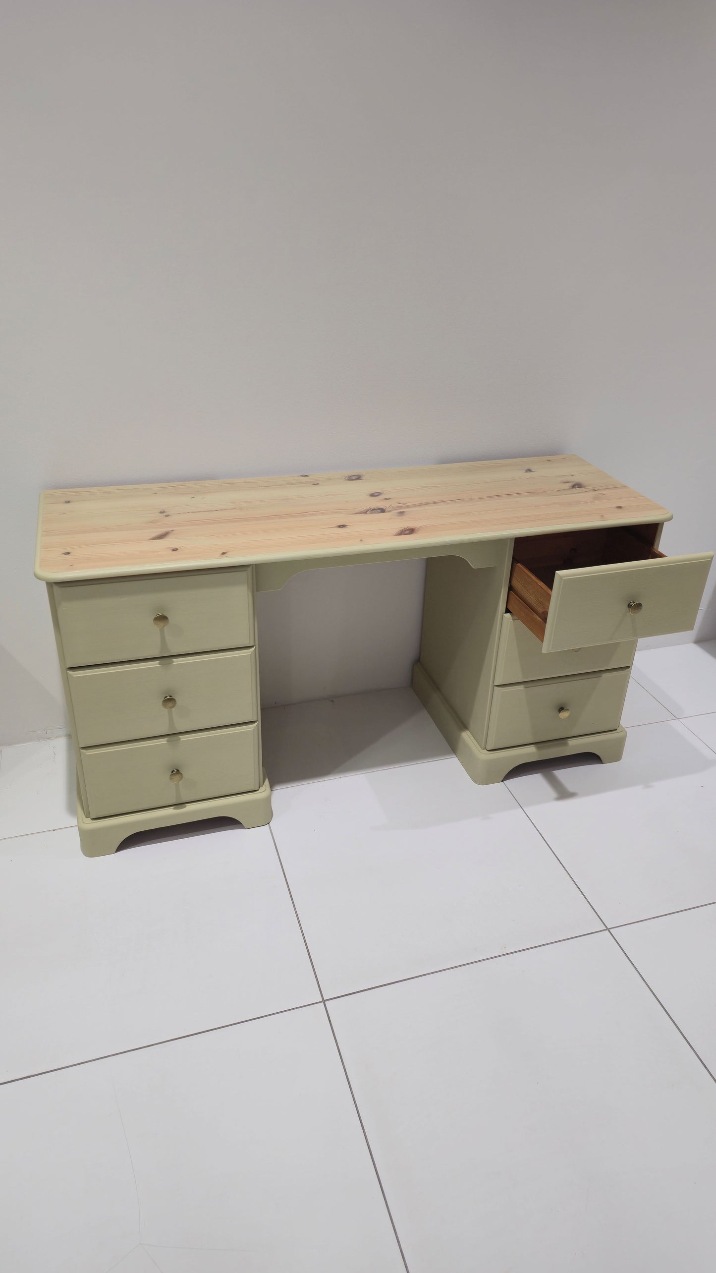 Bedroom Set: Wardrobe, Chest of drawers, Dressing table