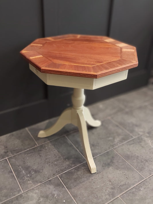 Occasional table