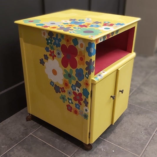 Record player cabinet