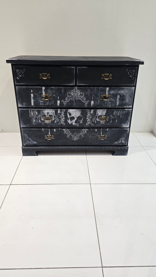 Custom Skulls Chest of drawers