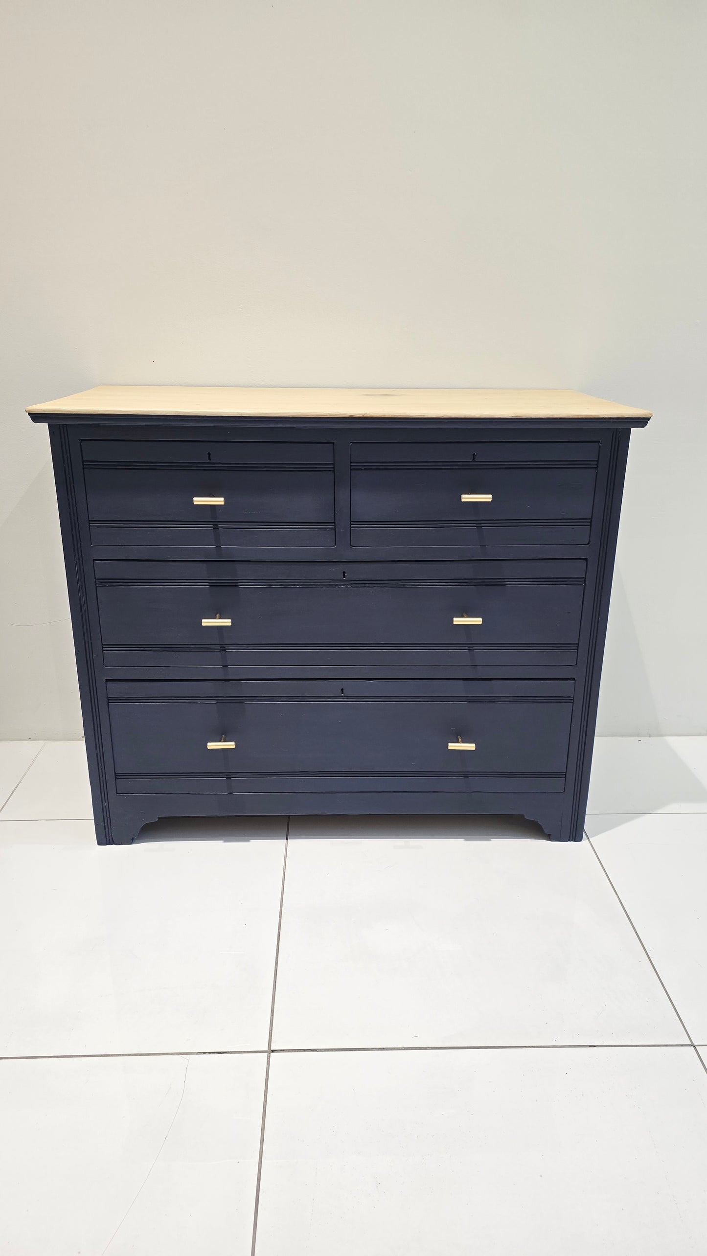 Oxford Navy Chest of drawers