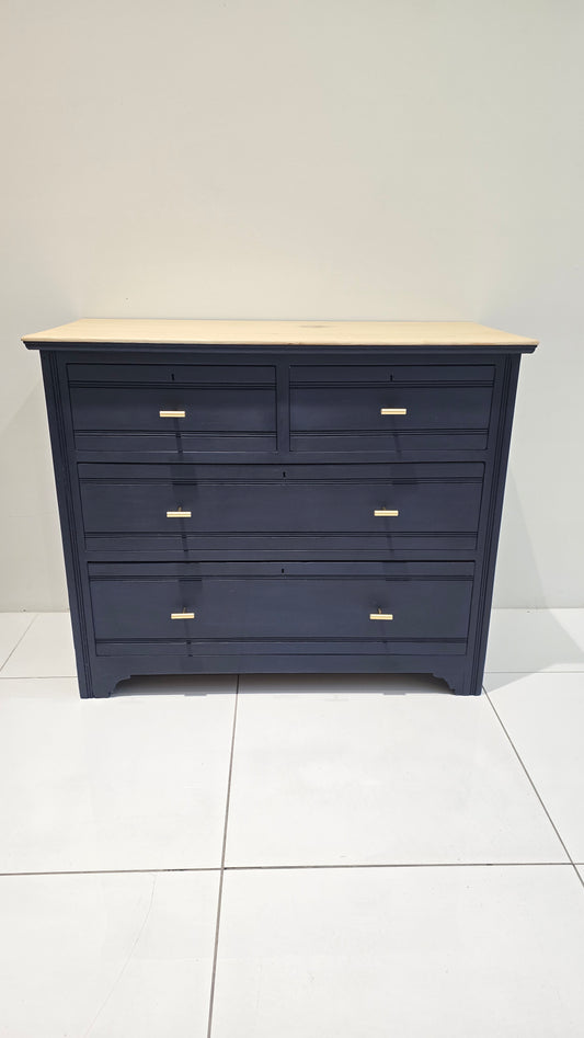 Oxford Navy Chest of drawers